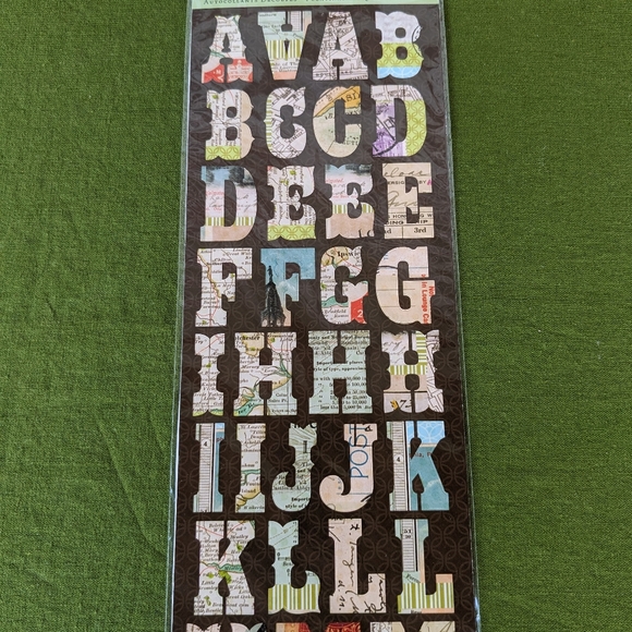 Scrapbook Paper - various designs - Picture 4 of 6